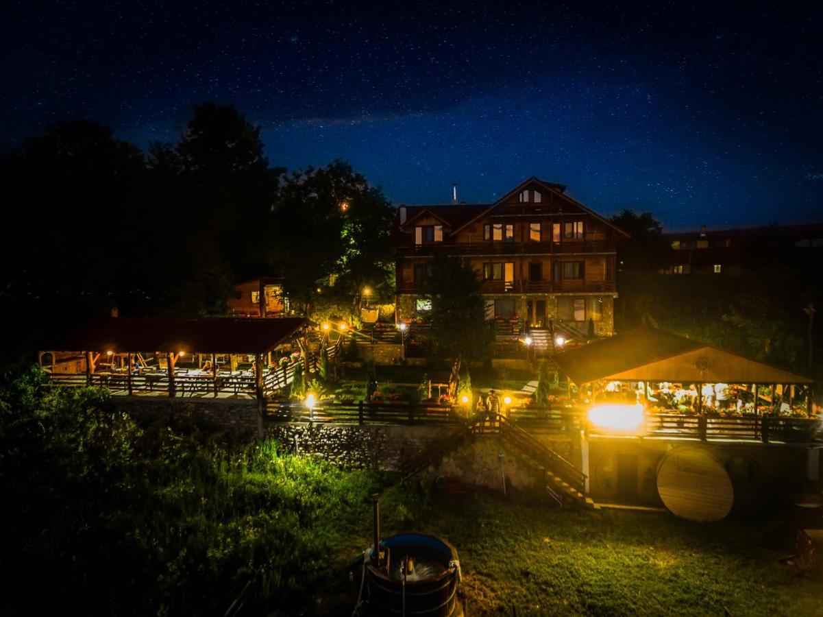 Hotel Pensiunea La Maria Lu' Sandoiu Poenari Zewnętrze zdjęcie