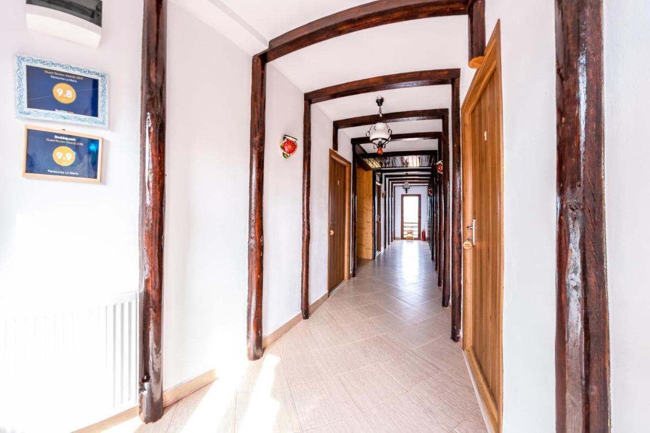 Hotel Pensiunea La Maria Lu' Sandoiu Poenari Zewnętrze zdjęcie